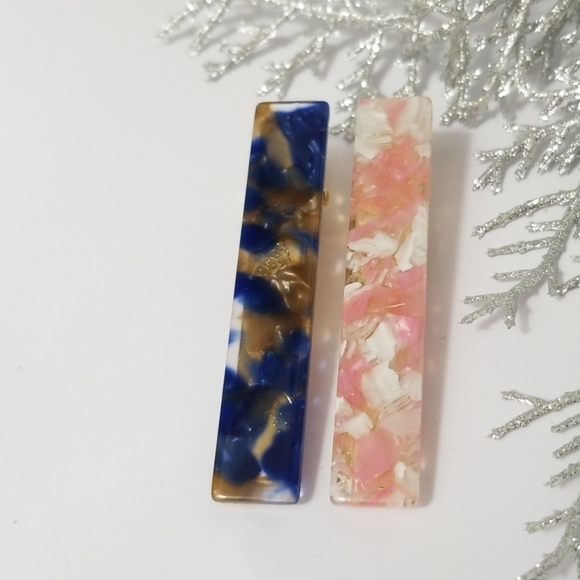 Accessories - New 3/$20 Set of 2 Oversized Hair Clips